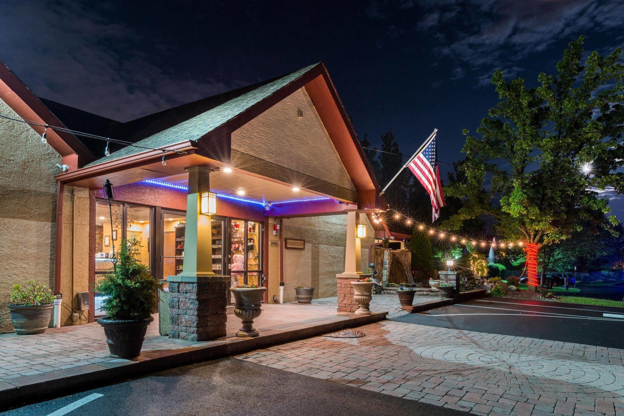 Inn Of The Dove Romantic Luxury & Business Suites Bensalem Exterior photo